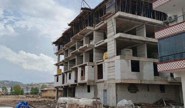 Adıyaman’da İnşaattan Düşen İşçi Ağır Yaralandı