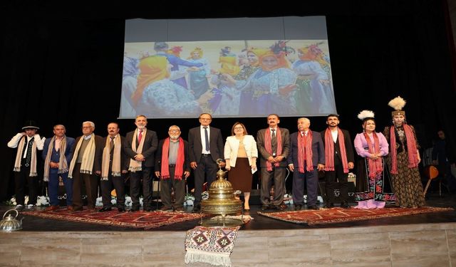 Türkiye’den Orta Asya’ya… Halk Ozanları Gaziantep’te Bir Araya Geldi