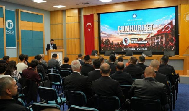 İnönü Üniversitesi’nde Cumhuriyet’in 103. Yılına Özel Konferans! Dr. Kara’dan 2123 Mesajı