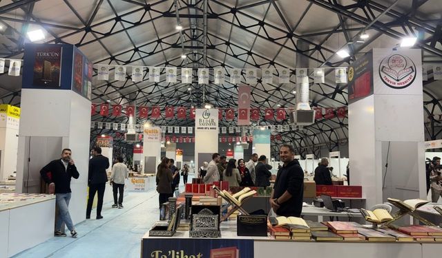 Malatya Kitap Fuarı’nda Bugün Hangi Yazarlar Okurlarıyla Buluşacak? İşte 26 Ekim Programı