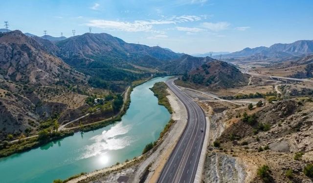 Malatya’dan Gelen Su Adıyaman’ın Çayıyla Buluştu! O Noktada Bakın Ne Var