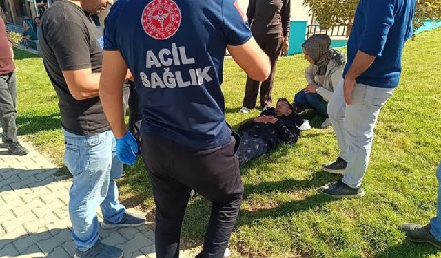 Besni’de Korkutan Kaza! Motosiklet Zabıta Aracına Çarparak Durabildi