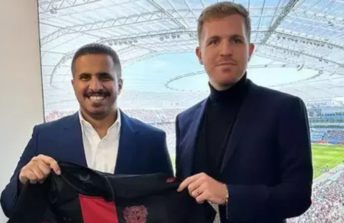 Fenerbahçe ile Görüştüğü İddia Edilen Devin Özek Kimdir?