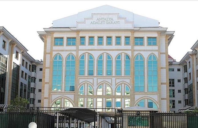 Büyükşehir Belediyesi'ne operasyon: 14 şüpheli gözaltına alındı