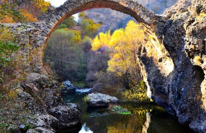 Arapgir’de Zamanın Sessiz Tanığı: Roma Dönemi Taş Köprü