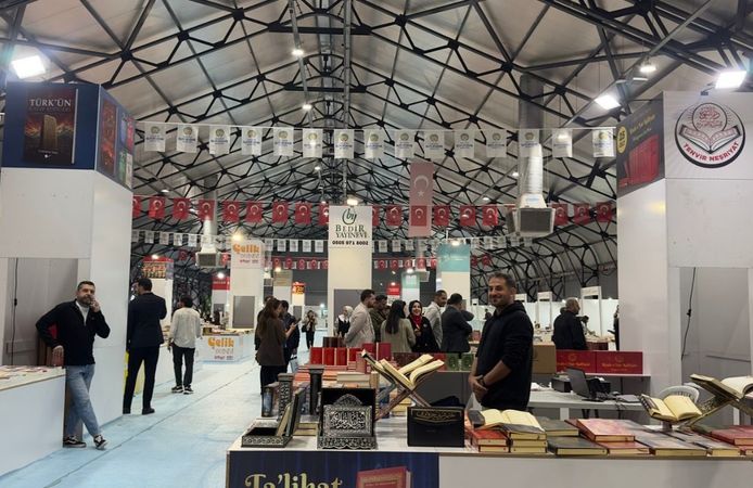 Malatya Kitap Fuarı’nda Bugün Hangi Yazarlar Okurlarıyla Buluşacak? İşte 26 Ekim Programı