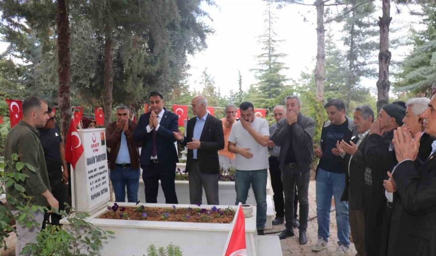 Malatya Gazi ve Şehit Aileleri Derneği’nde bayrak değişimi