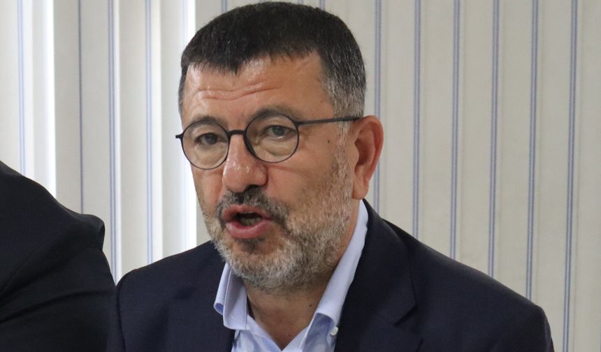 Ağbaba sert konuştu: “PKK’ya, Kandil’e öpücük gönderiyorlar, CHP’yle savaşıyorlar”