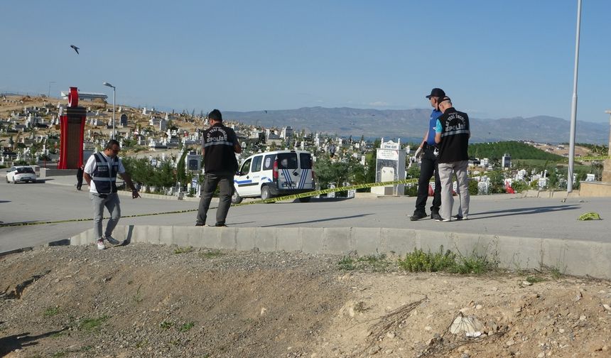 Malatya’da Deprem Anıtı mevkiinde akrabalar birbirine girdi:1 ölü, 2 yaralı
