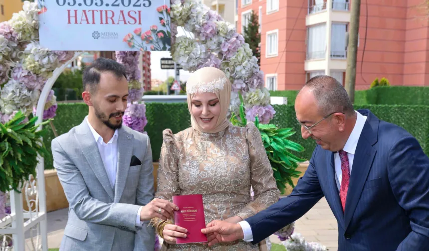 Meram'da 42 çift '5.5.2025'te ‘Evet’ dedi