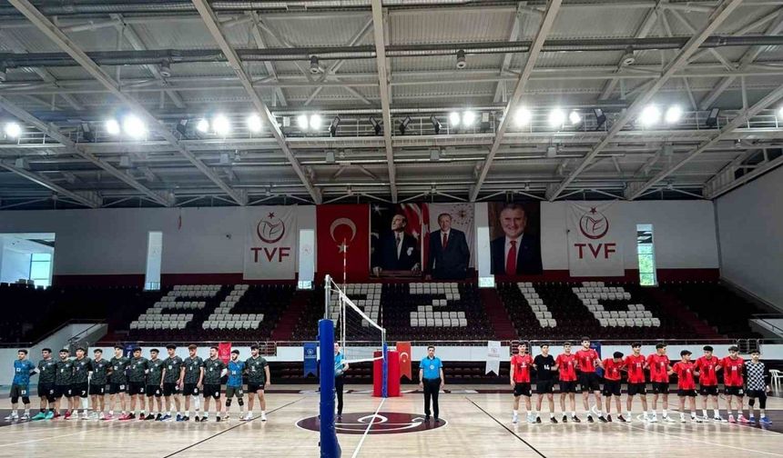 Elazığ, Türkiye voleybol yarı finallerine ev sahipliği yaptı