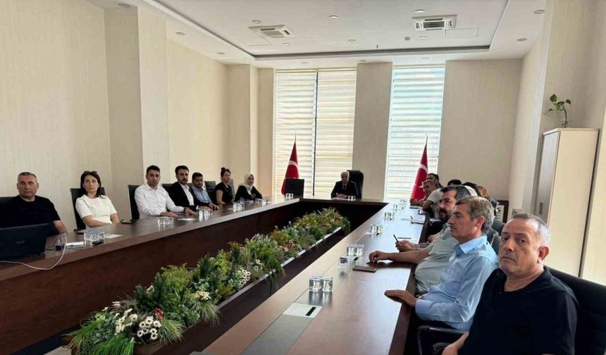 Elazığ Valiliği'nden Kamu Görevlilerine Etik Eğitimi!