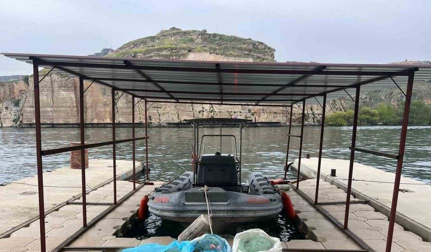 Gaziantep'te yasak olmasına rağmen ağ atarak balık avlayan 2 şahıs yakalandı