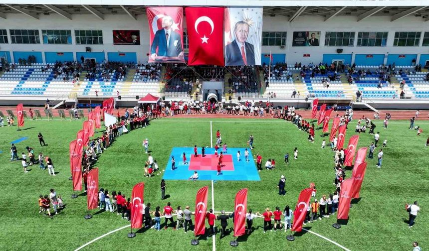 Tunceli’de 19 Mayıs Coşkusu Stadyuma Sığmadı!