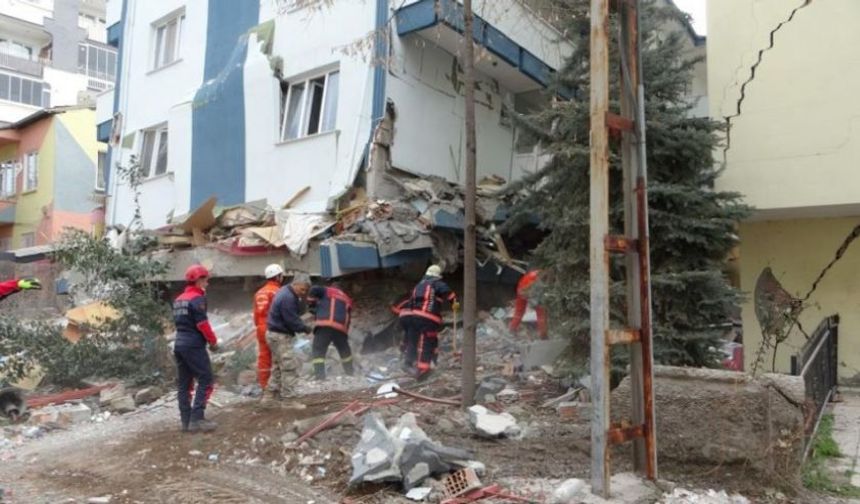Malatya’da 5,6 depreminde yıkılan binada karar verilecek