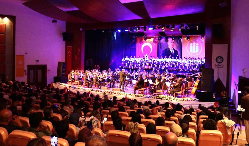 İnönü’de muhteşem konser