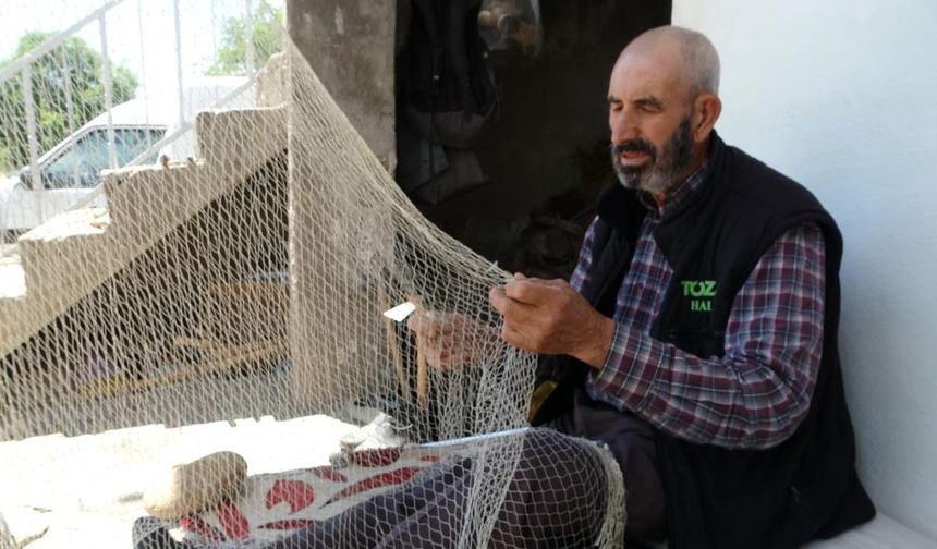 Arapgir’in Son Tor Ustası: 75 Yaşında Balık Ağı Üretimine Devam Ediyor