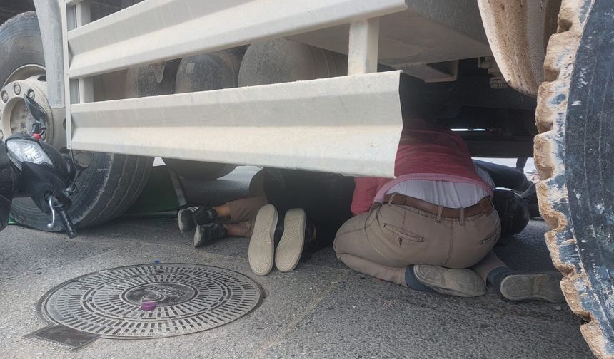 Malatya'da Kamyon Faciası! Motosiklet Sürücüsü Kıl Payı Kurtuldu