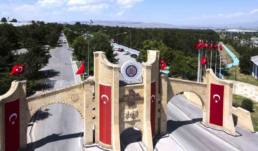 Atatürk Üniversitesinde lisansüstü başvuruları başladı: 7 bin 53 kontenjan adayları bekliyor