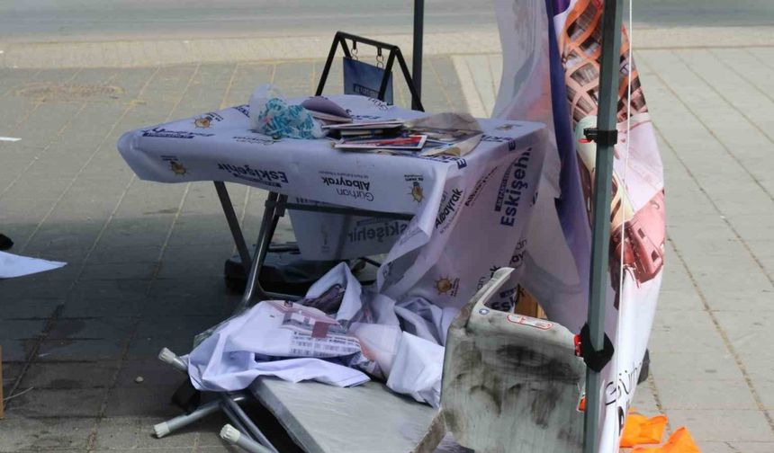 Eskişehir’de AK Parti standına saldırı