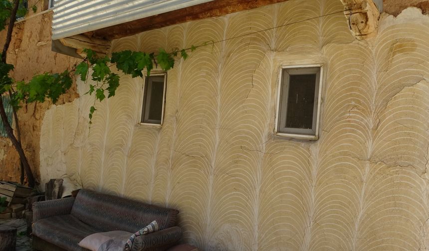 Malatya’nın 500 yıllık mahallesinde ‘çarpma toprağı’ ile evler süsleniyor!