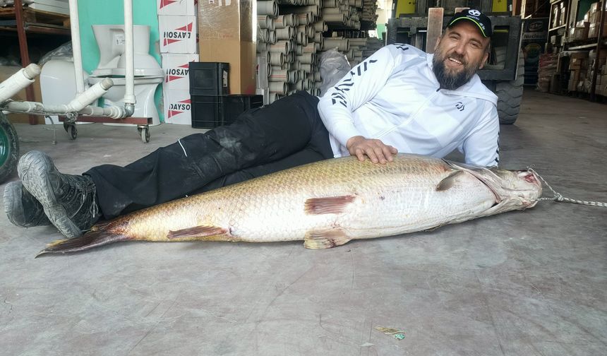 Malatya’da oltaya rekor takıldı: 1.6 Metre, 46.8 Kilo!