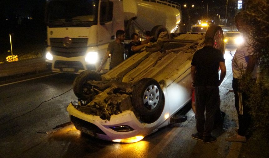 Malatya'da ters dönen araçtan mucize kurtuluş!
