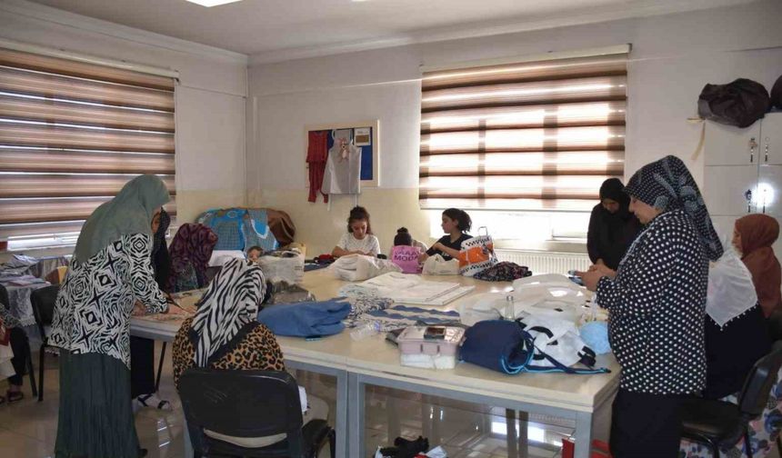 Kadınlar hem üretiyor hem kazanıyor