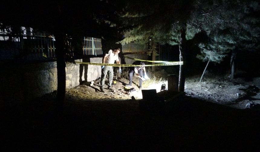 Malatya’da mezarlıkta dehşet! Görenler polisi, ambulansı aradı!