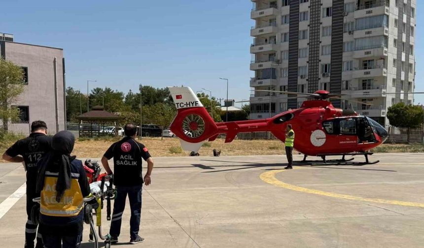 Ambulans helikopter kalp krizi geçiren hasta için havalandı
