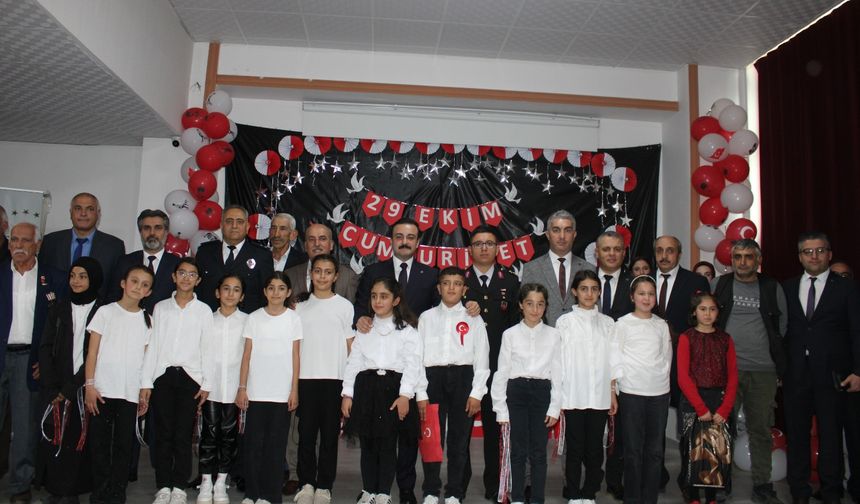 Malatya'nın ilçelerinde Cumhuriyet coşkusu