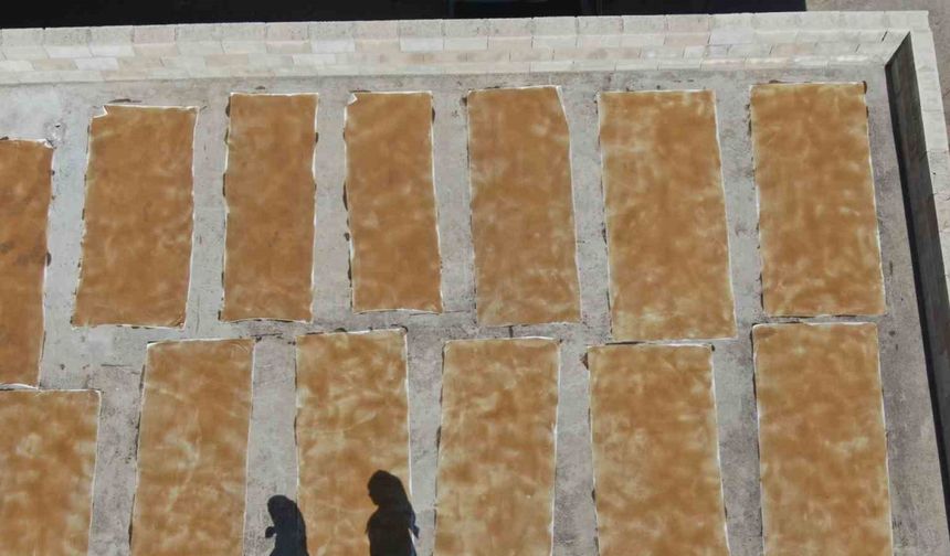 Her yıl imece usulüyle yaşatılan geleneksel tat, damakları şenlendiriyor