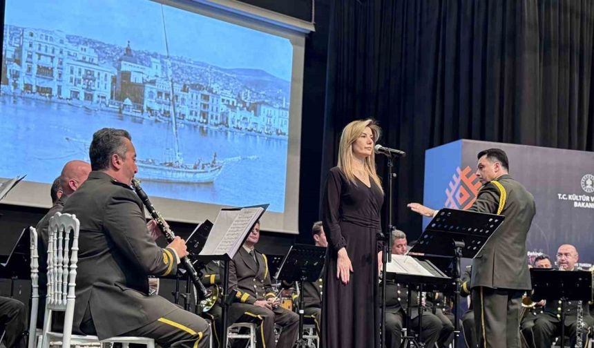 TSK Armoni Mızıkası Komutanlığı Mardin’de konser verdi