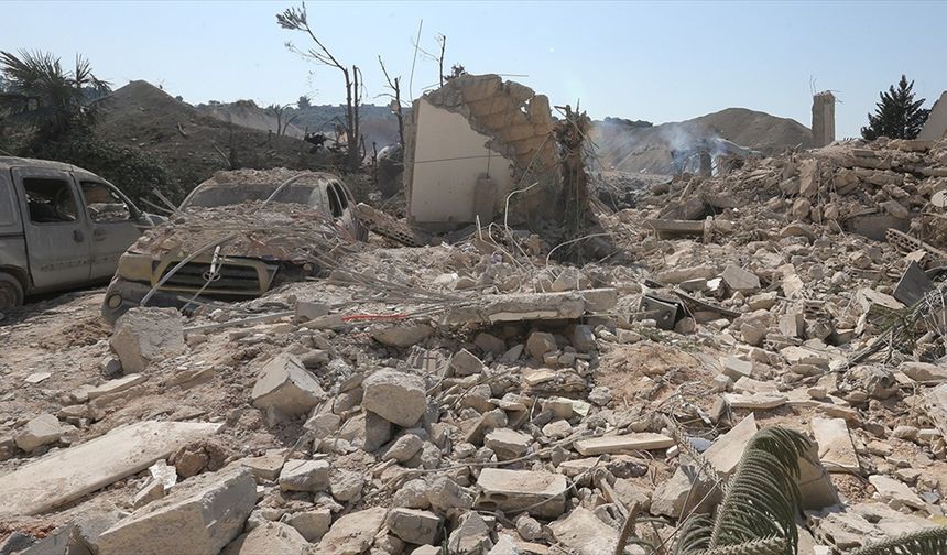 İsrail ordusu, Lübnan'ın güneyinde çok sayıda binayı yıktı