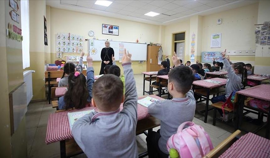 Okullarda ara tatil sonrası ilk ders zili yarın çalacak