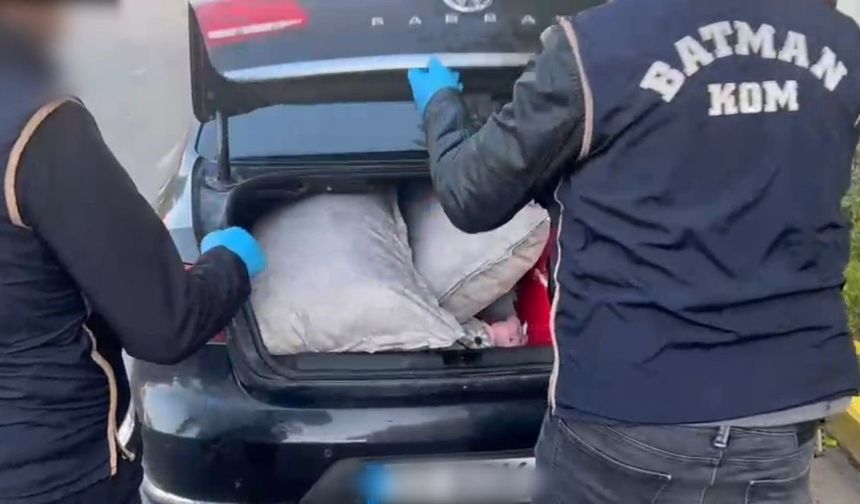 Çok sayıda gümrük kaçağı malzeme ele geçirildi