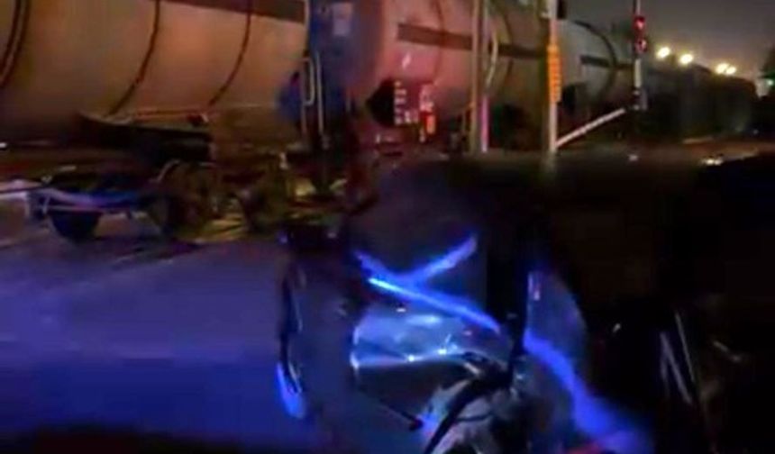 Diyarbakır’da tren otomobile çarptı: 1 yaralı