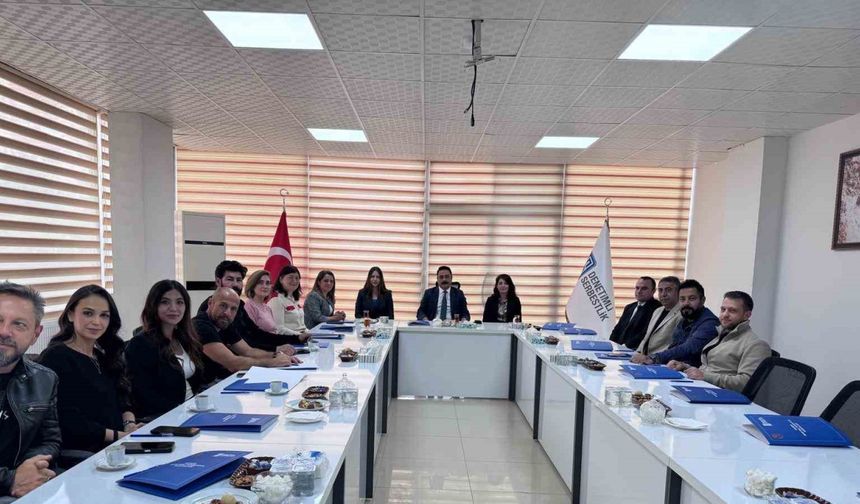 Mardin’de denetimli serbestlik yükümlüleri ünlü oyuncularla buluştu