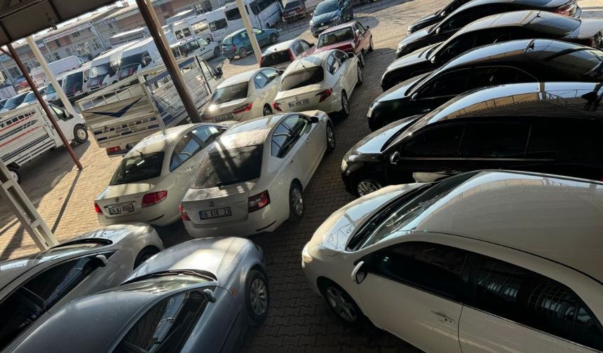 Araç piyasasında durgunluk devam ediyor… Araç almanın zamanı mı?