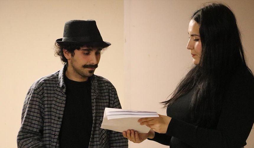 Otizmli genç tiyatro eğitimleriyle sahne hayaline adım adım yaklaşıyor