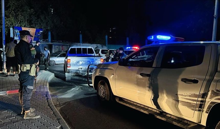 Suriye'nin başkenti Şam'da patlama sesleri duyuldu..