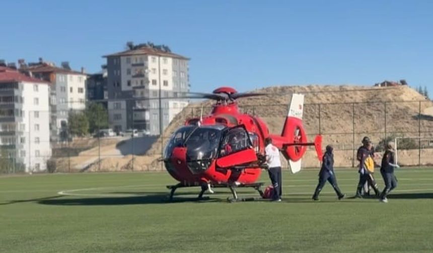 Malatya'da ambulans helikopter yaşlı adam için havalandı