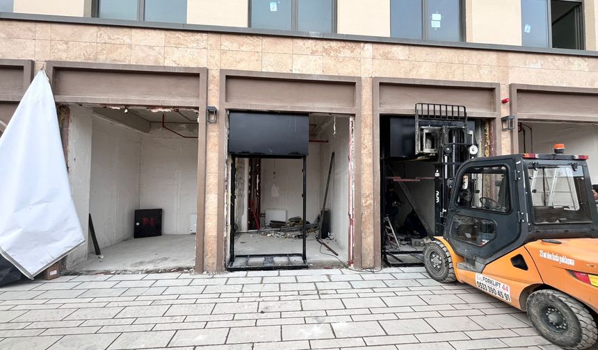 Kuyumcular Çarşısı’nda Revize Çalışmaları: O bölümler tek tek yıkılıyor