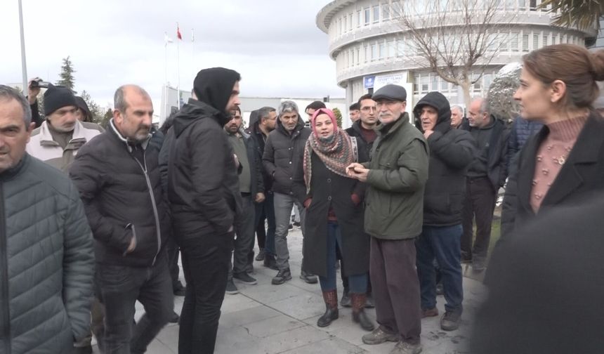 Malatya’da 150 Tekstil İşçisi Maaşlarını Alamayınca Sokağa Çıktı
