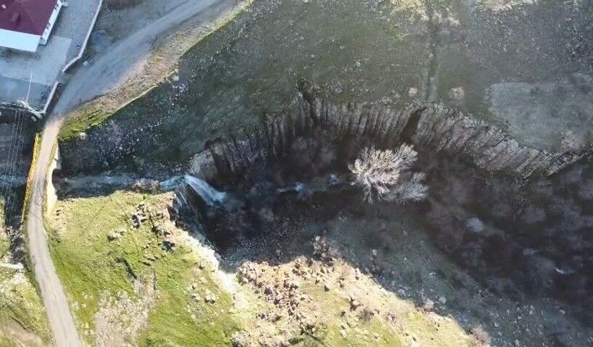 Elazığ’da 40 metre yükseklikten dökülen şelale keşfedilmeyi bekliyor