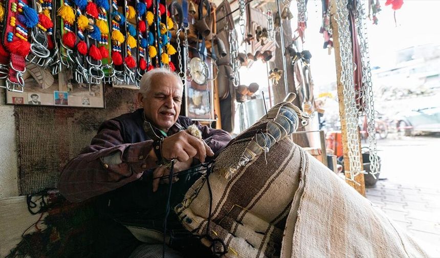 Eskiden köylünün eli ayağıydı: Bugün unutulmaya yüz tutan zanaat