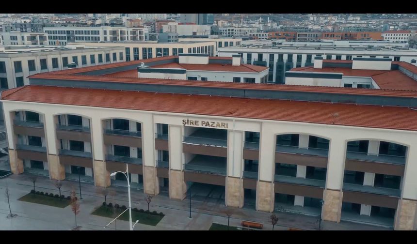 Ünlüler Deprem Bölgesi İçin Kamera Karşısına Geçti