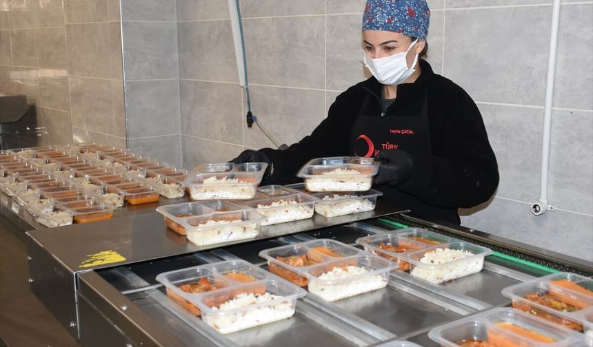 Malatya'da Dev İftar Seferberliği! Her Gün 1500 Kapıya Sıcak Yemek