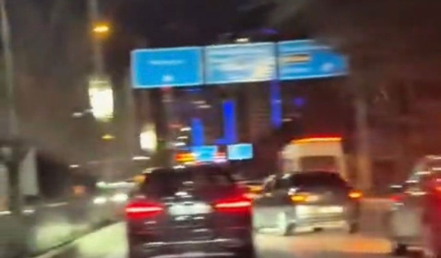 Elazığ'da, Makas Atan Araç Kameralara Yansıdı