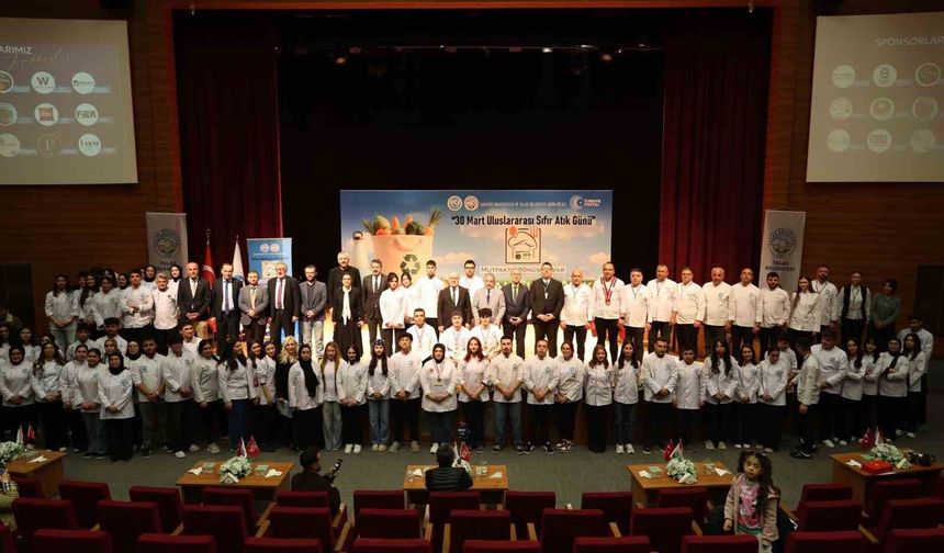 Genç şef adayları ödüllerini aldı